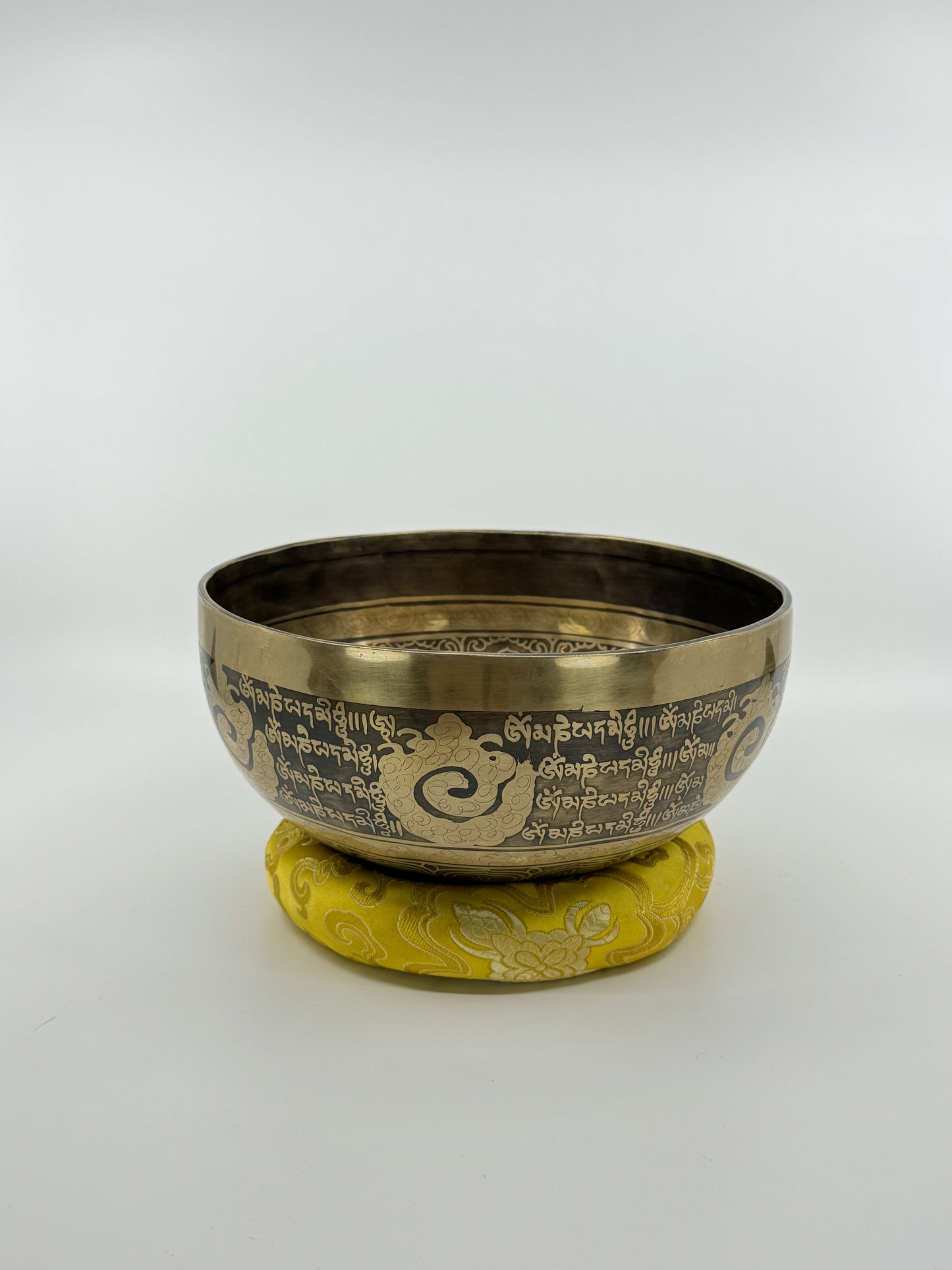8.6 inch Handcrafted Tibetian Bow - 121