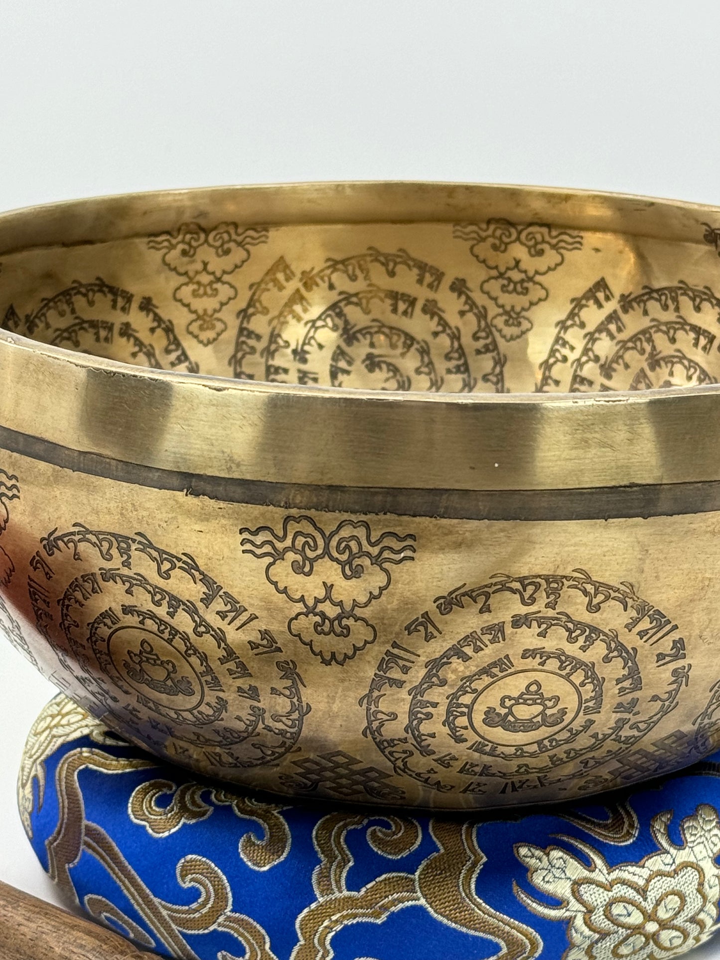 9 inch Handcrafted Tibetian Bow - 033