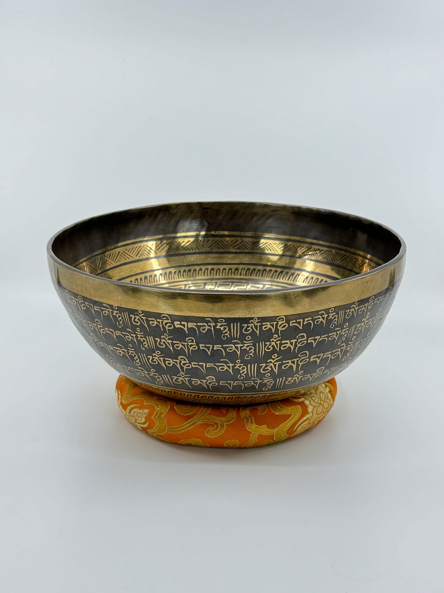 10.6 inch Handcrafted Tibetian Bow - 036