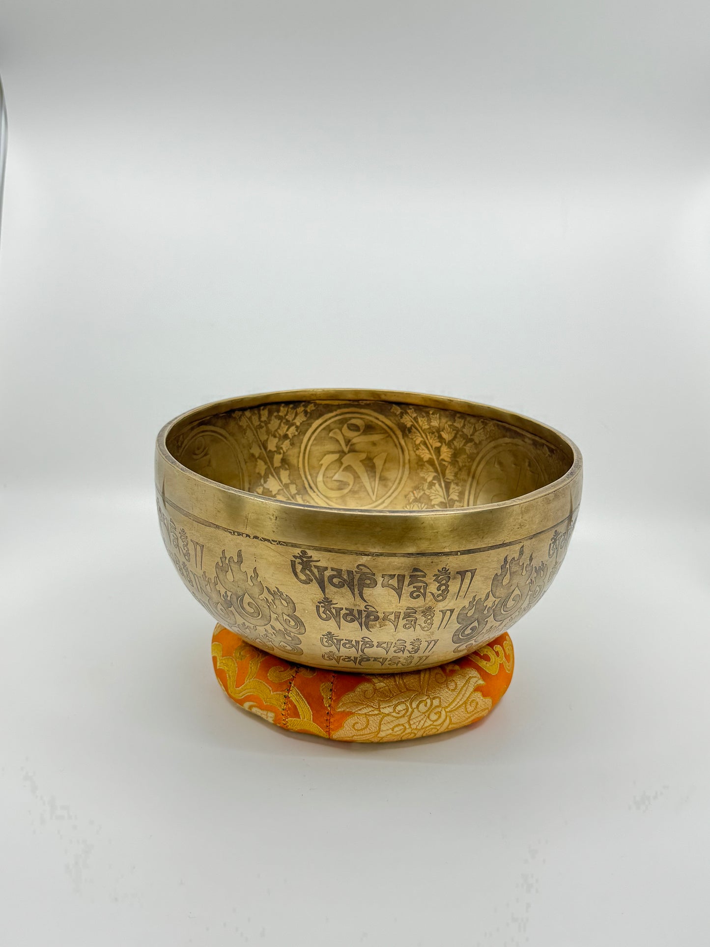 9 inch Handcrafted Tibetian Bow - 042