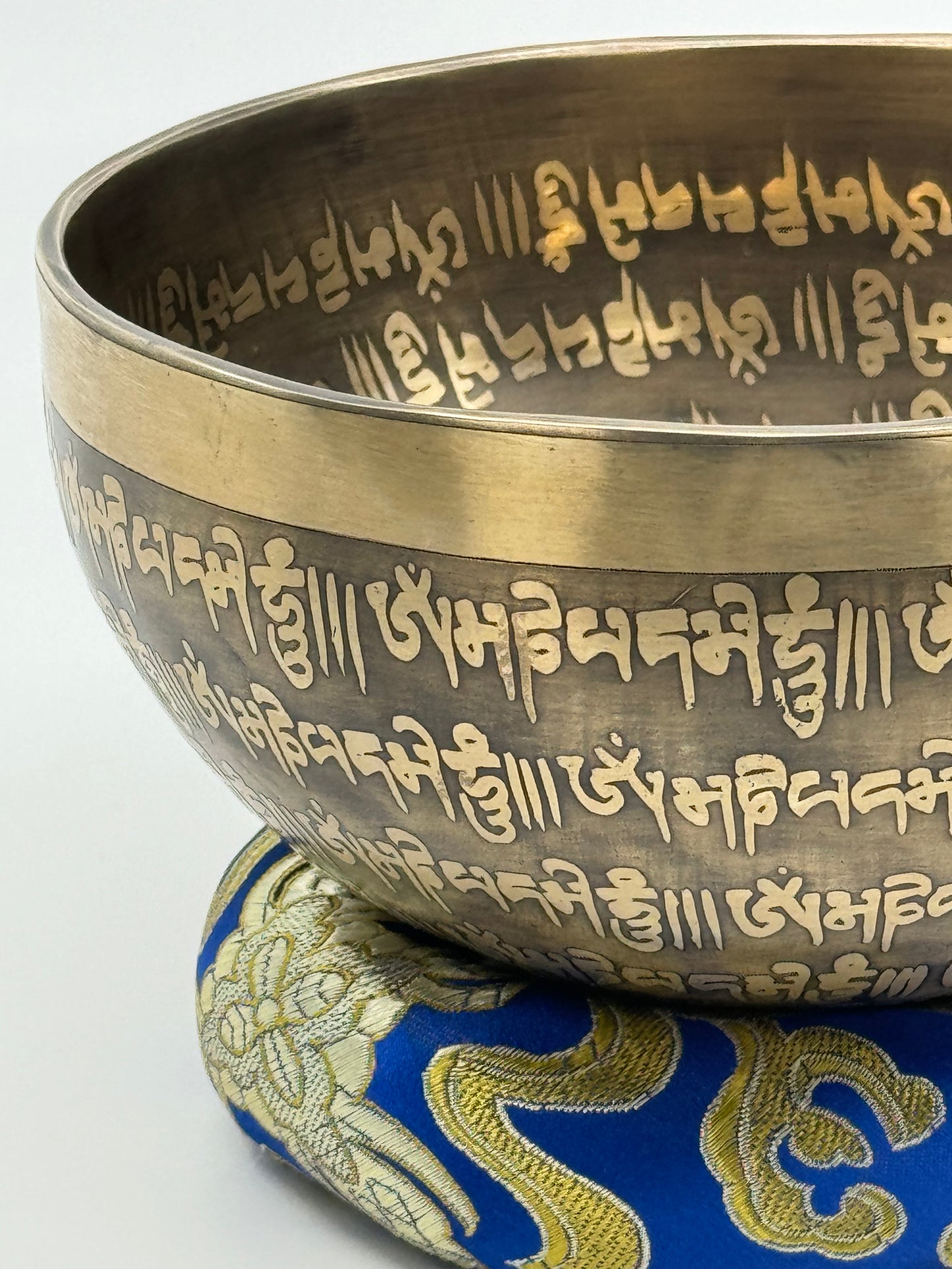 5.9 inch Handcrafted Tibetian Bow - 049
