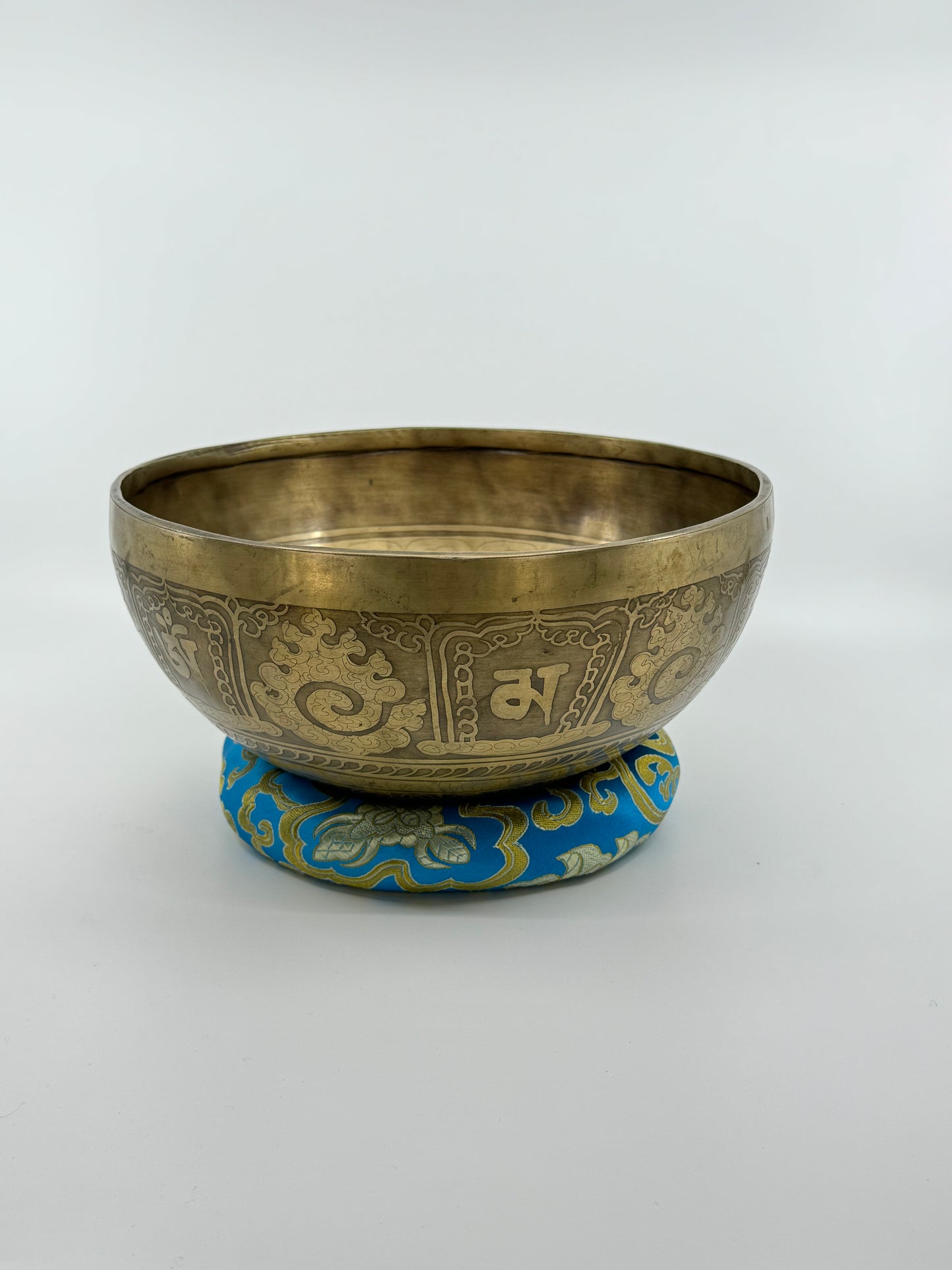 9.6 inch Handcrafted Tibetian Bow - 059