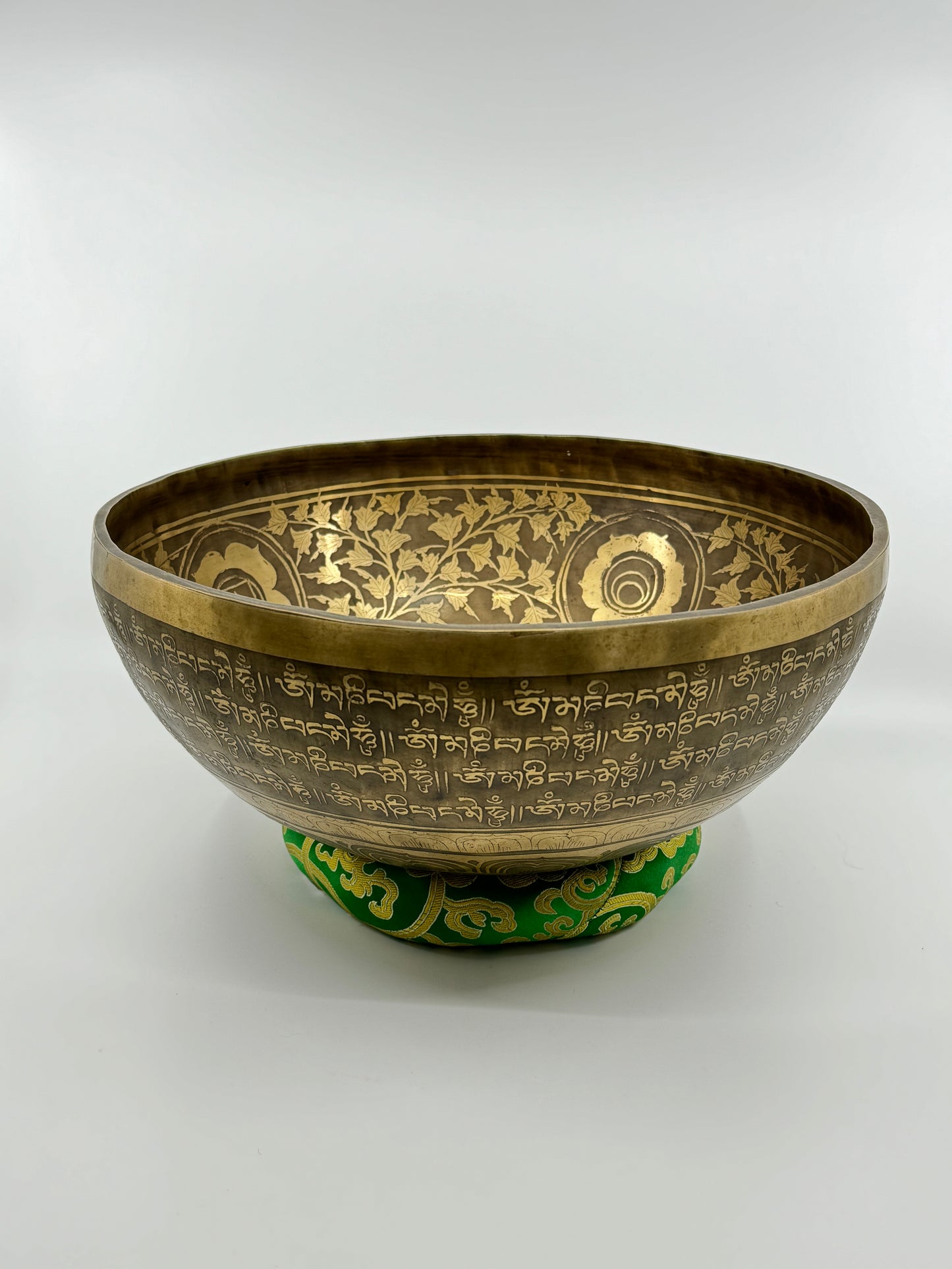 12.9 inch Handcrafted Tibetian Bow - 073