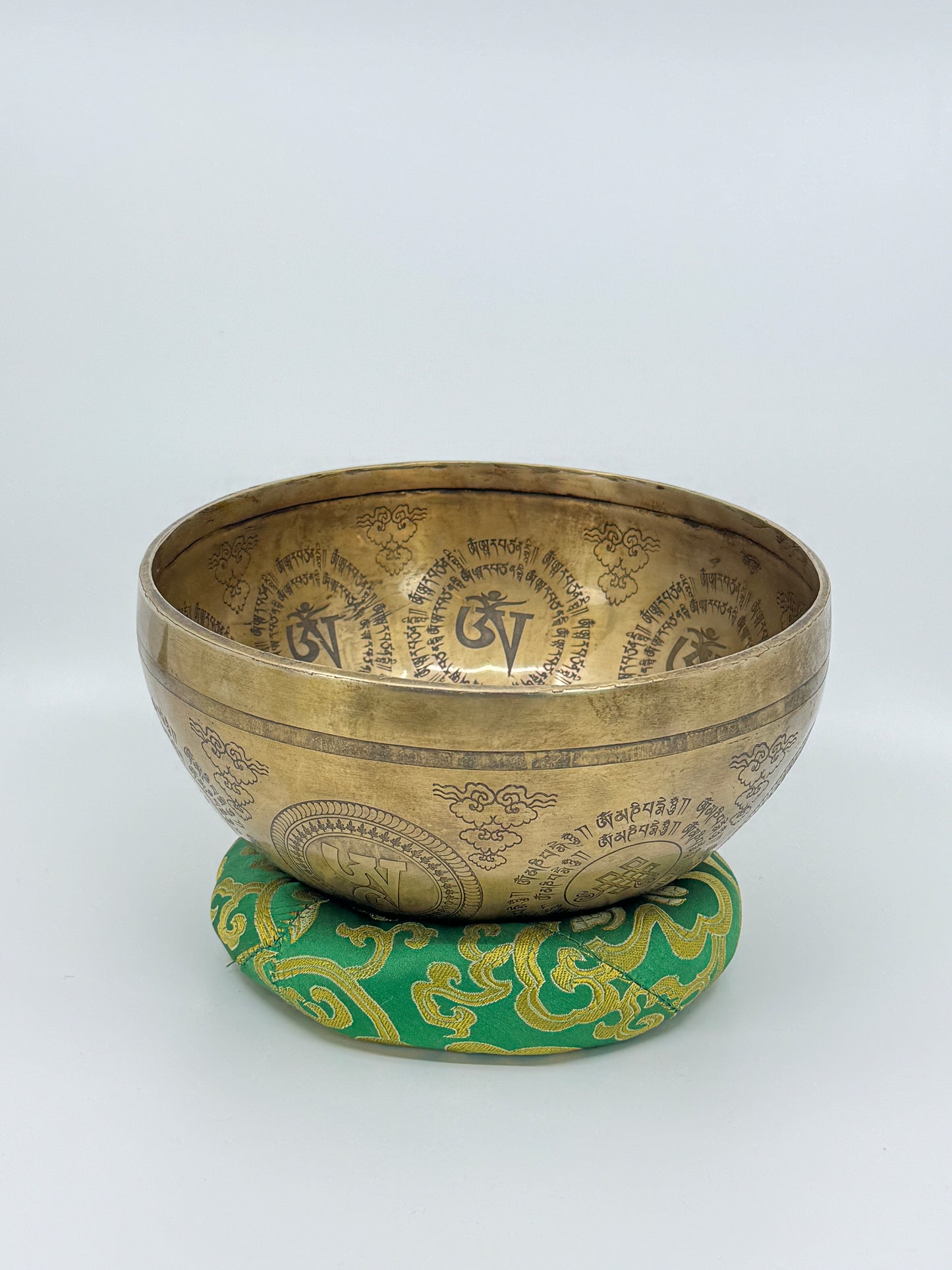 8.6 inch Handcrafted Tibetian Bow - 040