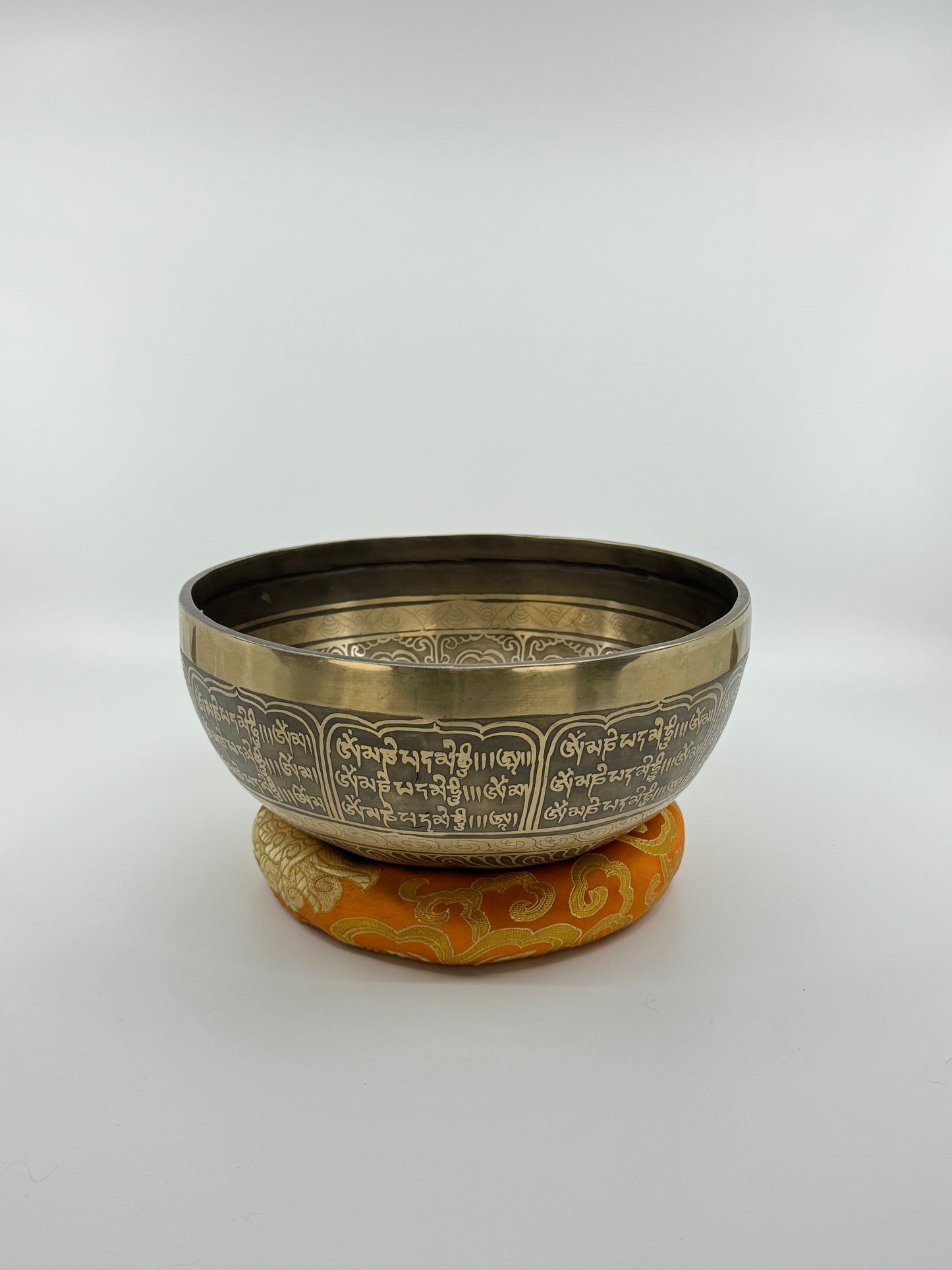 8.6 inch Handcrafted Tibetian Bow - 056